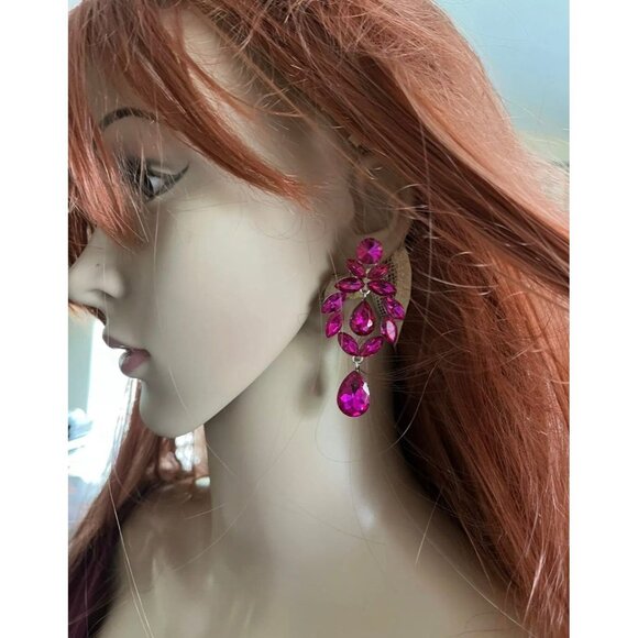 2.6 inch hot pink fuchsia silver earrings crystal rhinestone pierced chandelier - Picture 1 of 4